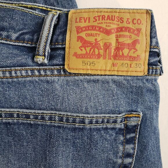 Levi's 505 Jeans Size 40 x 27 Regular Fit Straight Leg Medium Wash Denim Blue - Picture 6 of 11